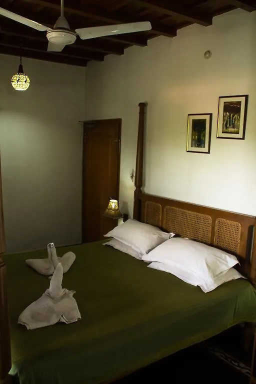 Dc Bed And Breakfast Kottayam